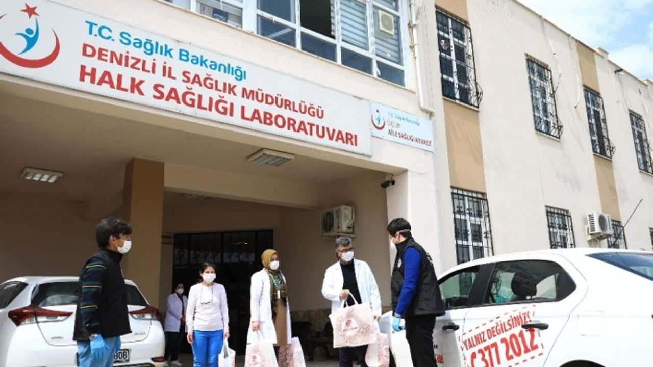Büyükşehir Belediyesi Aile Sağlığı Merkezlerine koruyucu set dağıttı