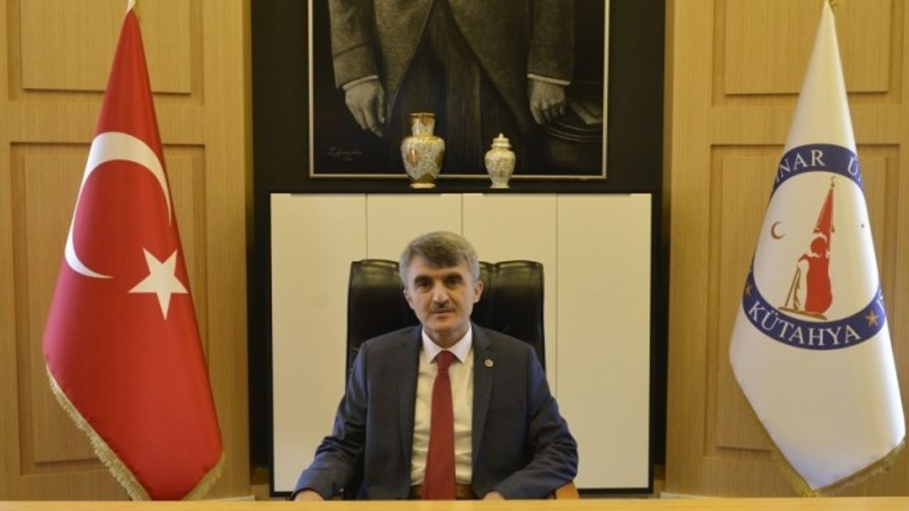 Rektör Uysal’dan, “Biz Bize Yeteriz Türkiye’m” kampanyasına maaş ve şiirli destek