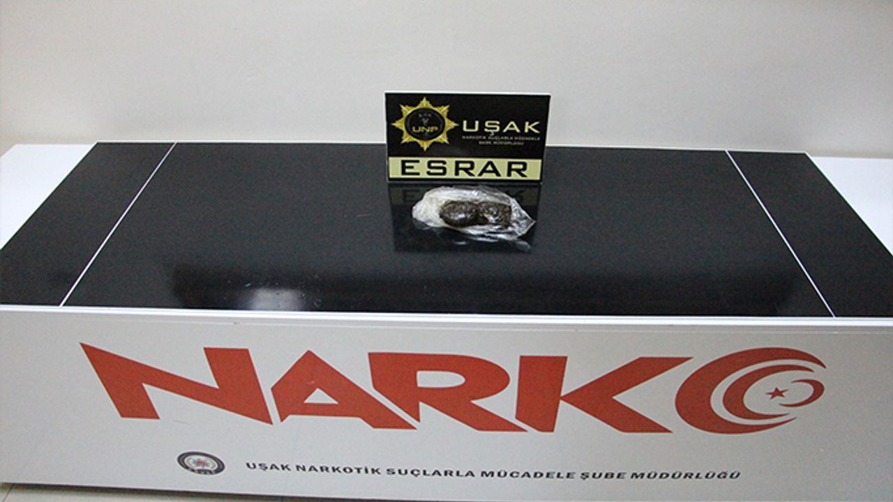 Uşak’ta 80 bin TL’lik reçine esrar ele geçirildi