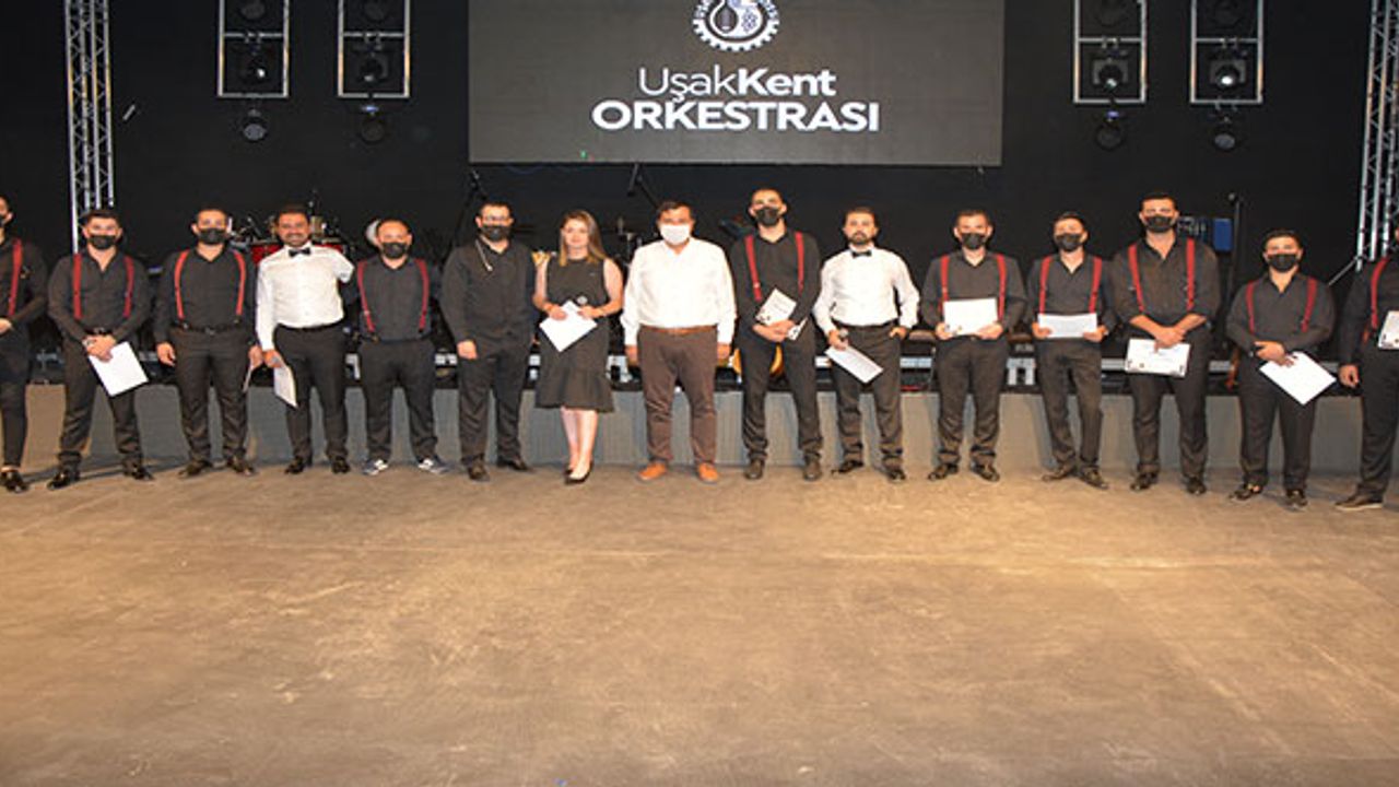 Hasret Son Buluyor Uşak’ın Sesleri Sahneyle Buluşuyor