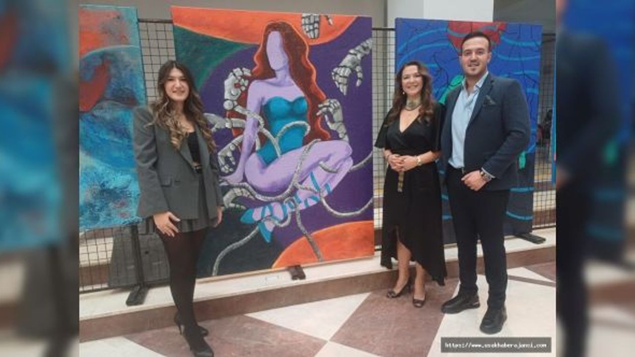 Ressam Elvan Dok’un Resim Sergisi Uşak Atatürk Kültür Merkezi’nde Açıldı