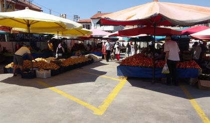 Uşak'ta ki  pazarlarda mahsul artınca fiyatlar düştü
