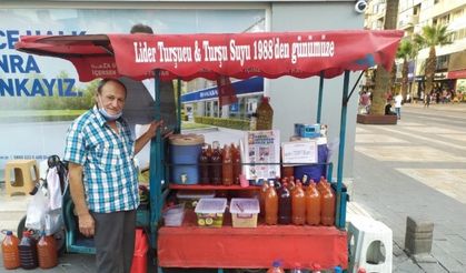 Sevda ile başladığı turşu suyunu 32 yıldır müşterileriyle buluşturuyor