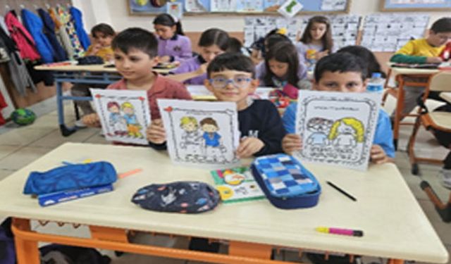 Uşak Üniversitesi Öğrencileri Akran Zorbalığı’na Karşı Bilinçlendirme Etkinliği Düzenledi