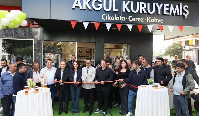 25 Yaşındaki genç kuruyemiş sektöründe iddialı