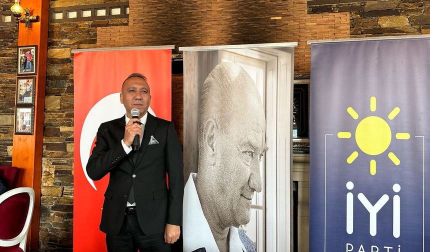 İyi Parti Başkan Gür, Berber Ve Kuaförlerle Bir Araya Gelerek Net Konuştu
