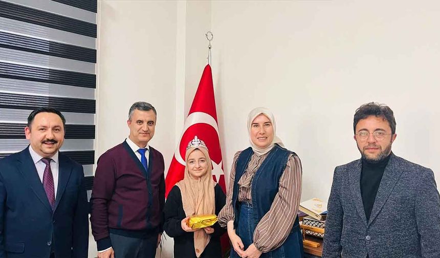 Ödüllü Hafız Öğrencilere Bir Hediye de Uşak Kent Konseyi’nden