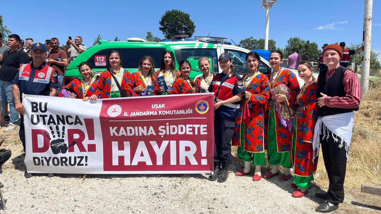 JANDARMA EKİPLERİ VATANDAŞI BİLİNÇLENDİRMEK İÇİN FESTİVAL ALANINDAYDI
